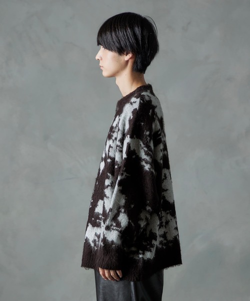 NILWAY（ニルウェイ）の「モヘアタッチダブルジャガード総柄グラデーションニット（ニット/セーター・メンズ・グリーン/ネイビー/チャコール/ブラック/ブラック×レッド/ブラック×パープル・MEDIUM/LARGE）」の10枚目の写真