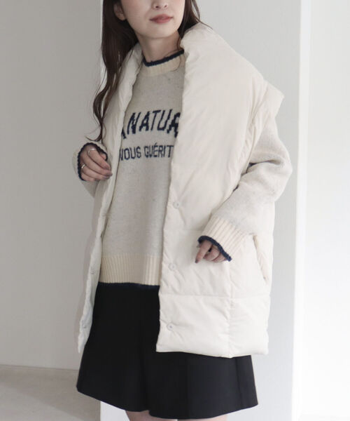 fredy emue（フレディエミュ）の「ライトタフタベスト（ダウンベスト・レディース・オフホワイト/グレイッシュベージュ/ブラック・38）」の2枚目の写真