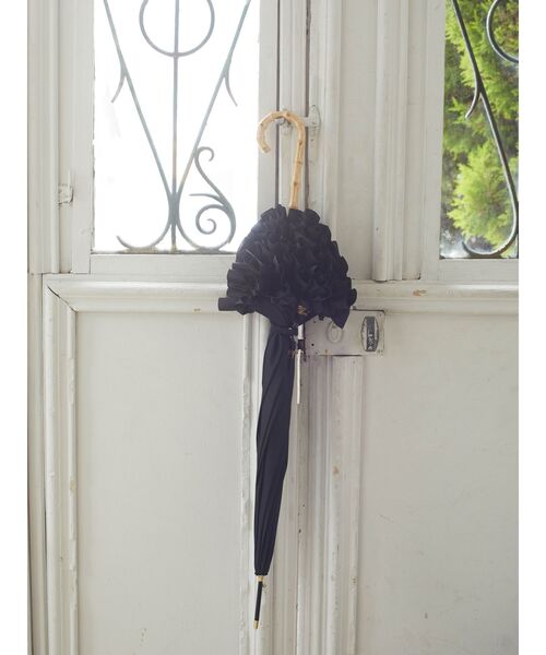 Maison de FLEUR（メゾンドフルール）の「ヒートカットフリル長傘（長傘・レディース・ブラック/ネイビー/ピンク・FREE）」の7枚目の写真