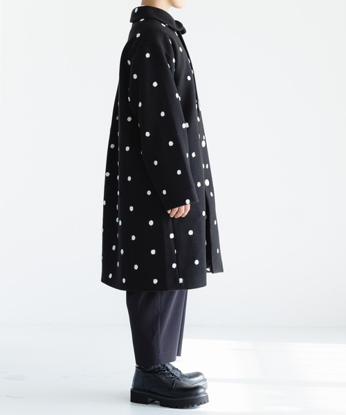 LOWRYS FARM(ローリーズファーム)の「ドットコート 180385(ステンカラーコート・キッズ・ブラック・150cm/160cm)」の2枚目の写真