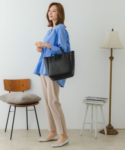 RODE SKO（ロデスコ）の「テープショルダースクエアトートバッグ『Lsize』（トートバッグ・レディース・ブラック/ベージュ・ONE）」の18枚目の写真