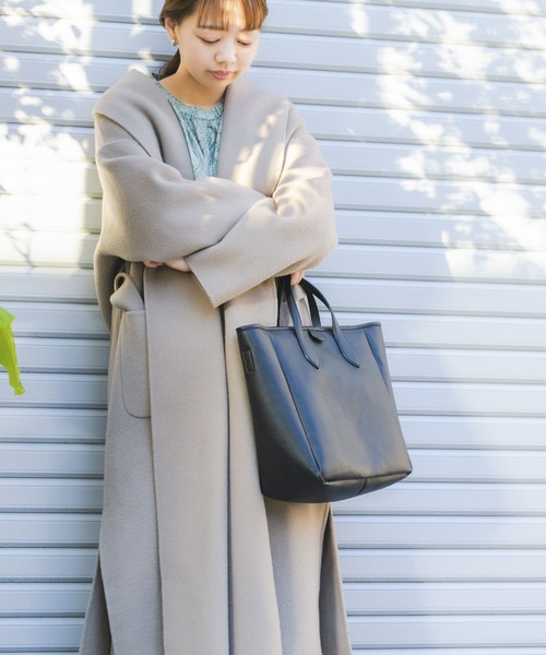 RODE SKO（ロデスコ）の「テープショルダースクエアトートバッグ『Lsize』（トートバッグ・レディース・ブラック/ベージュ・ONE）」の20枚目の写真