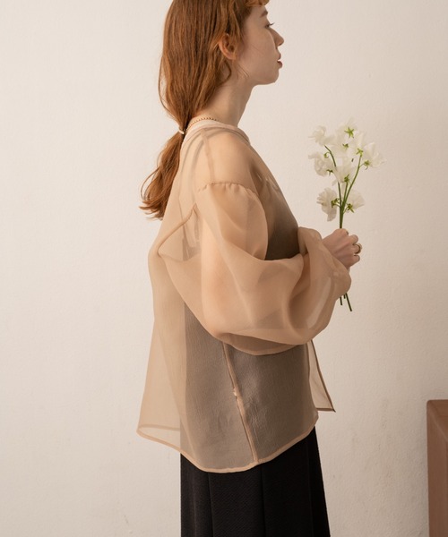 hinari（ヒナリ）の「オーガンジーシアー2WAYブラウス（シャツ/ブラウス・レディース・ベージュ/アイボリー/ブラック・FREE）」の9枚目の写真