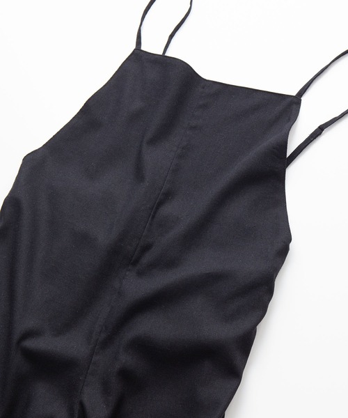 OUTDOOR PRODUCTS APPAREL(アウトドアプロダクツアパレル)の「コットンリネン ビッグシルエット サロペット(サロペット/オーバーオール・レディース・ブラック/カーキ/アイボリー・FREE)」の4枚目の写真