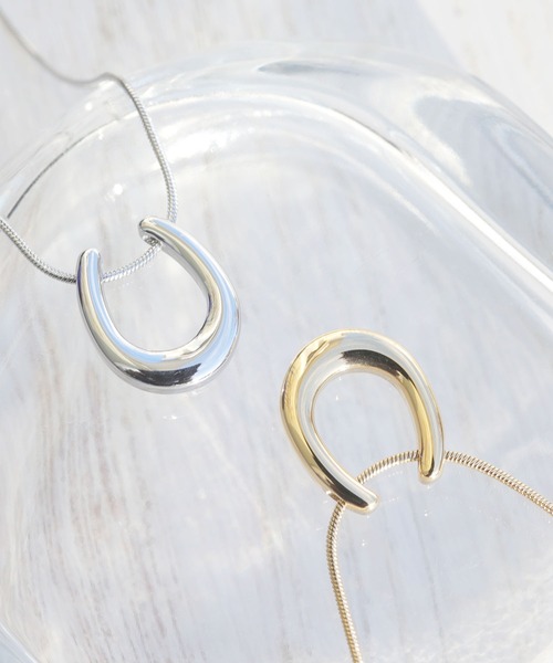 金属アレルギー対応ぷっくりホースシューステンレスネックレス