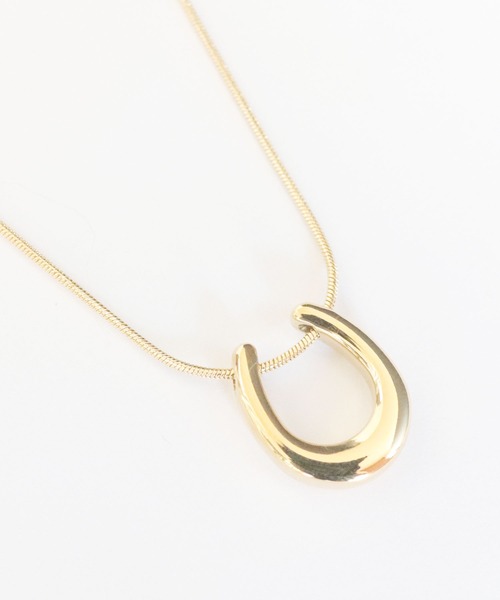 金属アレルギー対応ぷっくりホースシューステンレスネックレス