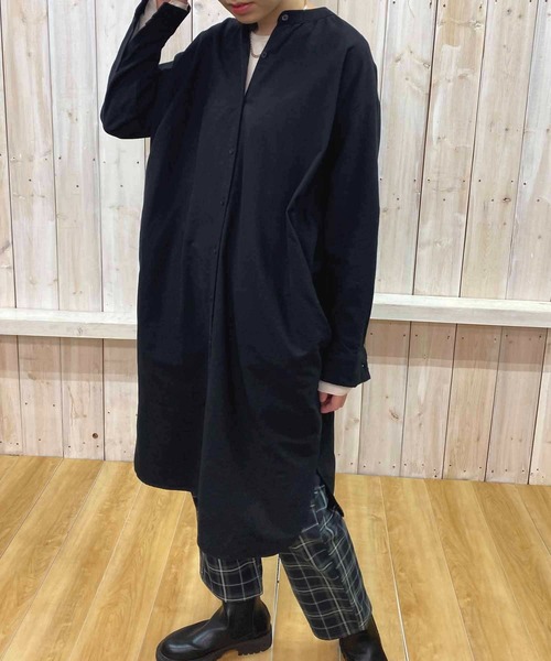 NANEA（ナネア）の「スタンドカラーシャツワンピース（シャツワンピース・レディース・キナリ/カーキ/ブラック・ONE SIZE）」の2枚目の写真