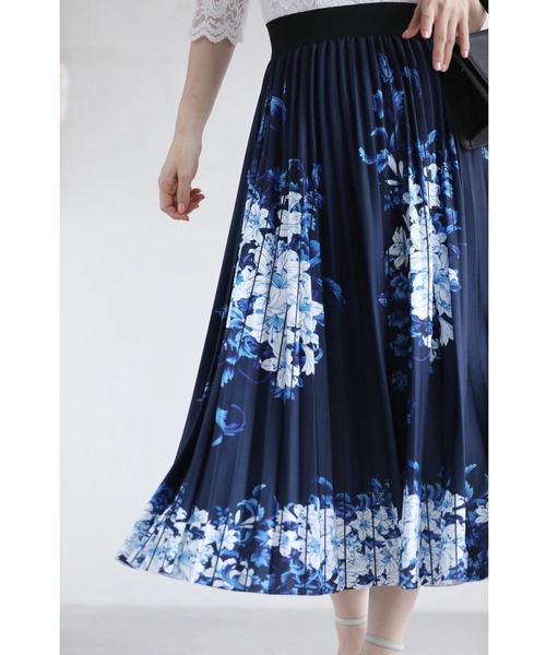 （濃紺）白百合のプリーツミディアムスカート（スカート）｜CAWAII（カワイイ） 6,835円