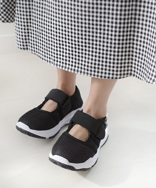 AmiAmi(アミアミ)の「キッズ・ジュニアメッシュシューズ(サンダル・キッズ・ブラック/ベージュ/ネイビー・19cm/20cm/21cm/22cm/16cm/17cm/18cm)」の4枚目の写真