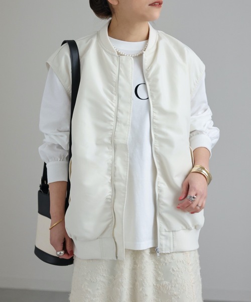 ap retro（アプレトロ）の「MAー1ベスト（MA-1・レディース・ブラック/アイボリー/カーキ・FREE）」の4枚目の写真