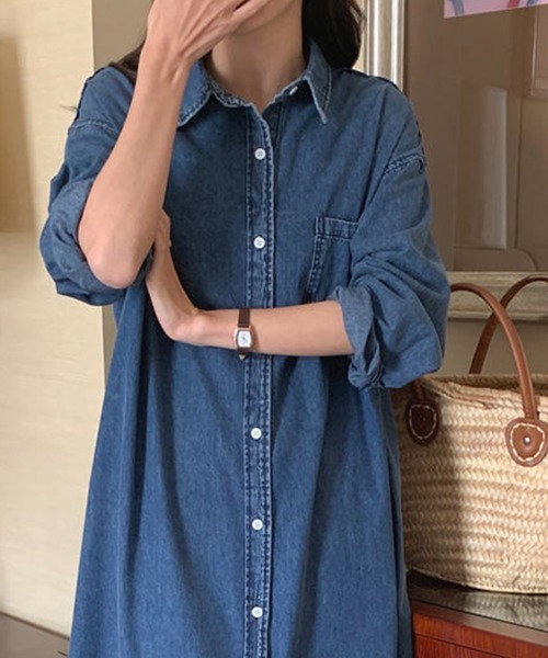DAY CLOSET(デイ クローゼット)の「【ドラマ衣装提供】レディース ボックスプリーツデニムロングシャツワンピース(シャツワンピース・レディース・ブルー・ONE SIZE)」の6枚目の写真