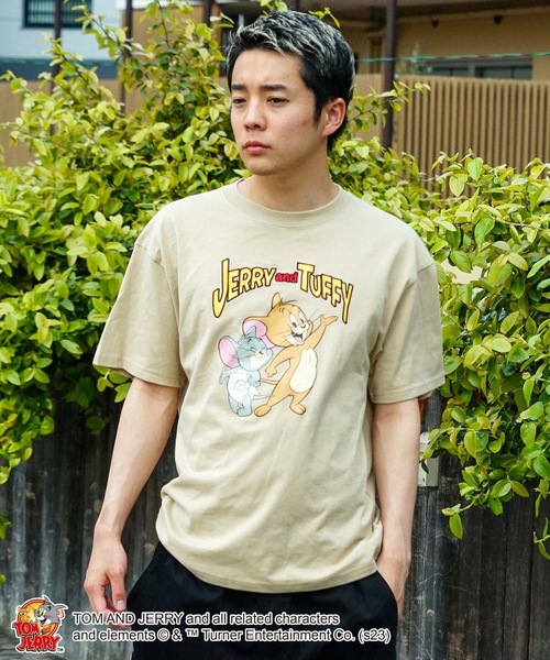 Tom&Jerry(トムアンドジェリー)の「【OUTDOOR PRODUCTS/アウトドアプロダクツ】【 TOM AND JERRY/トムとジェリー 】コラボ Tシャツ ドロップショルダー オーバーサイズ(Tシャツ/カットソー・メンズ・オフホワイト/ダークグリーン/ホワイト/ホワイト系その他/ブルー系その他/ベージュ・MEDIUM/X-LARGE/SMALL/LARGE)」の1枚目の写真
