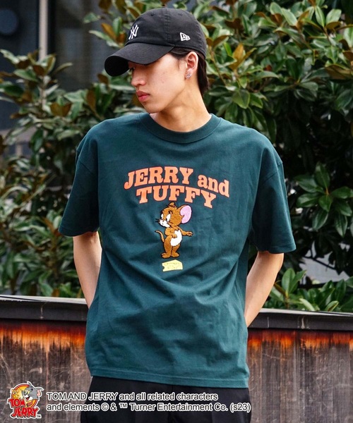 Tom&Jerry(トムアンドジェリー)の「【OUTDOOR PRODUCTS/アウトドアプロダクツ】【 TOM AND JERRY/トムとジェリー 】コラボ Tシャツ ドロップショルダー オーバーサイズ(Tシャツ/カットソー・メンズ・オフホワイト/ダークグリーン/ホワイト/ホワイト系その他/ブルー系その他/ベージュ・MEDIUM/X-LARGE/SMALL/LARGE)」の5枚目の写真