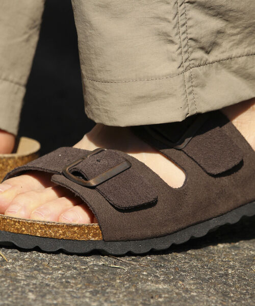 GLOSTER(グロスター)の「【AUTENTI/オーテンティ】スウェードダブルストラップ コンフォートサンダル スウェードサンダル(サンダル・メンズ・ダークブラウン/ブラック/キナリ・42/41/43/40)」の3枚目の写真