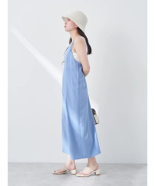 earth music&ecology（アースミュージックアンドエコロジー）の「リサイクルポリエステルブレンドキャミワンピース（ワンピース・レディース・サックスブルー/ブラック/ライトベージュ・FREE）」の22枚目の写真