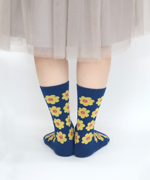 stample（スタンプル）の「チアフルフラワー クルーソックス　3足セット（ソックス/靴下・キッズ・A・M/L/S/LL）」の4枚目の写真