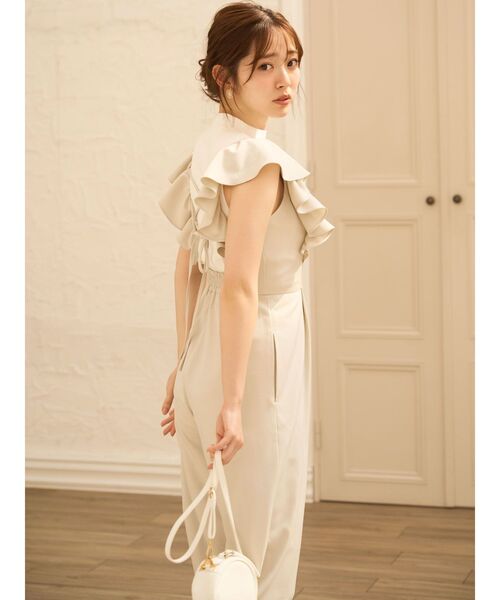 dazzlin（ダズリン）の「フリルオールインワン（つなぎ/オールインワン・レディース・アイボリー/チャコールグレー/グレー・SMALL/MEDIUM）」の4枚目の写真