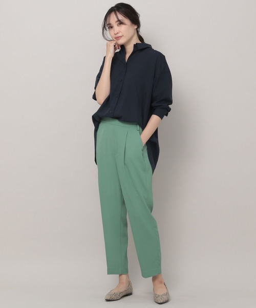 Elura(エルーラ)の「アイロンいらずシャツチュニック(シャツ/ブラウス・レディース・ホワイト/ネイビー/ダークネイビー・LARGE/SMALL/MEDIUM)」の4枚目の写真