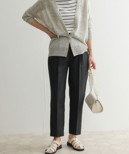 URBAN RESEARCH DOORS（アーバンリサーチドアーズ）の「『UR TECH Smart Linen Touch』 後ろゴムテーパードパンツ（その他パンツ・レディース・ブラック/グリーン・MEDIUM）」の8枚目の写真