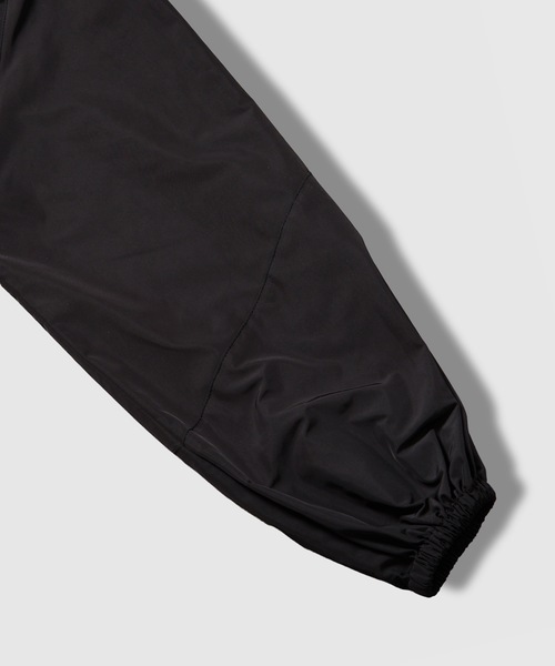 HOLIDAY（ホリデイ）の「WIND COAT (LIGHT) ウィンドコート (ライト)（ナイロンジャケット・レディース・ブラック/レッド/ベージュ・ONE SIZE）」の12枚目の写真