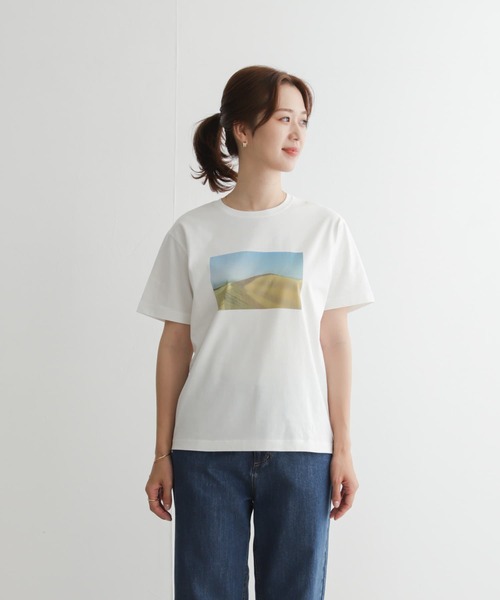 URBAN RESEARCH DOORS(アーバンリサーチドアーズ)の「フォトプリントハーフスリーブTシャツ(Tシャツ/カットソー・レディース・ホワイト/ホワイト系その他・MEDIUM)」の16枚目の写真