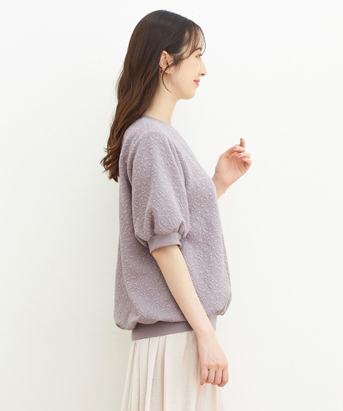 alotta(アロッタ)の「花柄ふくれジャカード5分袖トップス(Tシャツ/カットソー・レディース・ラベンダー/アイボリー/ブラック・M/L)」の7枚目の写真