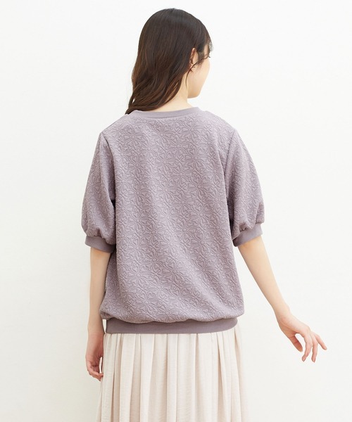 alotta(アロッタ)の「花柄ふくれジャカード5分袖トップス(Tシャツ/カットソー・レディース・ラベンダー/アイボリー/ブラック・M/L)」の8枚目の写真