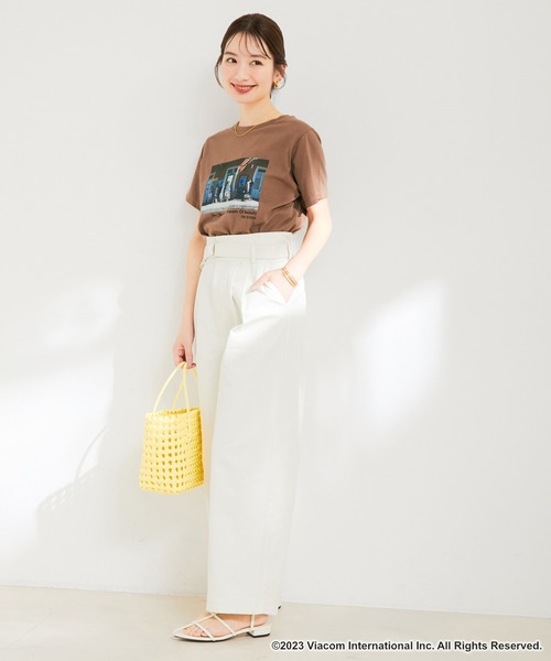 VIS（ビス）の「『エミリー、パリへ行く』コラボレーションフォトTシャツ【洗える】（Tシャツ/カットソー・レディース・ホワイト系その他2/ブラウン系その他2/ホワイト系その他・FREE）」の13枚目の写真