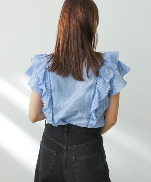 SENSE OF PLACE by URBAN RESEARCH（センスオブプレイスバイアーバンリサーチ）の「ドビーストライプフリルフレンチブブラウス（Tシャツ/カットソー・レディース・オフホワイト/ベージュ系その他/ブルー系その他・ONE）」の9枚目の写真