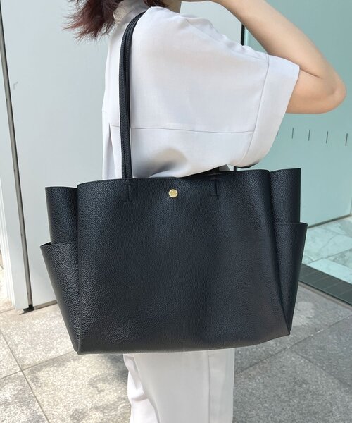 OPAQUE.CLIP(オペークドットクリップ)の「◆【軽量/A4サイズ対応】合皮A4サイズトートバッグ(トートバッグ・レディース・ブラック/グレー/ベージュ・00)」の6枚目の写真