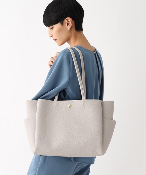 OPAQUE.CLIP(オペークドットクリップ)の「◆【軽量/A4サイズ対応】合皮A4サイズトートバッグ(トートバッグ・レディース・ブラック/グレー/ベージュ・00)」の18枚目の写真