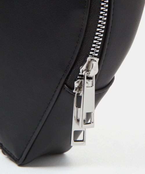 FOREVER 21（フォーエバー トゥエンティーワン）の「ハートミニショルダーバッグ（ショルダーバッグ・レディース・ブラック/ピンク・FREE）」の14枚目の写真