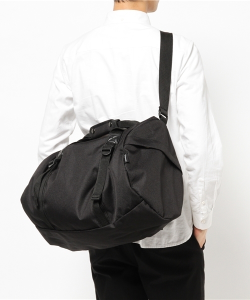 LeSportsac（レスポートサック）の「LeSportsac(レスポートサック)【メンズライン】BARTLETT ロールバッグ（ショルダーバッグ・メンズ・ブラック・FREE）」の7枚目の写真