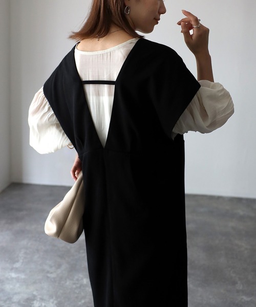 Riberry（リベリー）の「タックジャンパースカート（ジャンパースカート・レディース・ブラック・FREE）」の4枚目の写真