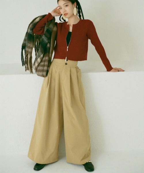 VANNIE U（ヴァニーユー）の「ダブルタックボリュームパンツ（その他パンツ・レディース・ブラック/ベージュ・S/M/L）」の19枚目の写真