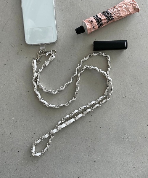 DISCOAT（ディスコート）の「スマホチェーンショルダーストラップ（スマホグッズ・レディース・ホワイト/ゴールド/シルバー/グレー/ホワイト系その他3/ホワイト系その他/ブラック系その他/ブラック/アイボリー/ホワイト系その他2・FREE）」の18枚目の写真