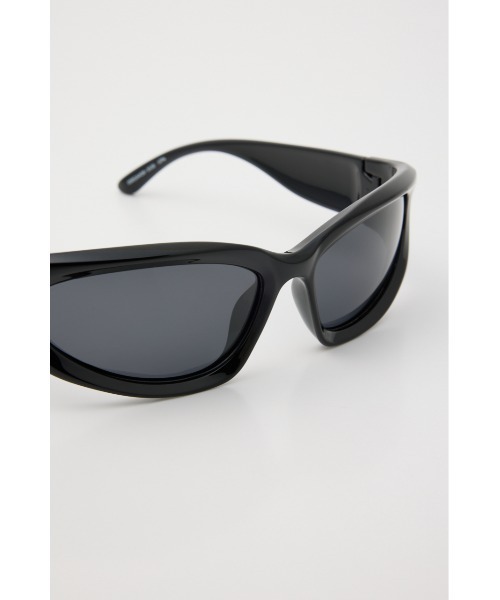 SLY（スライ）の「ELLA FULL RIM EYEWEAR エラ フル リム アイウェア サングラス 紫外線遮蔽率99%以上（サングラス・レディース・ブラック/グレー・FREE）」の9枚目の写真