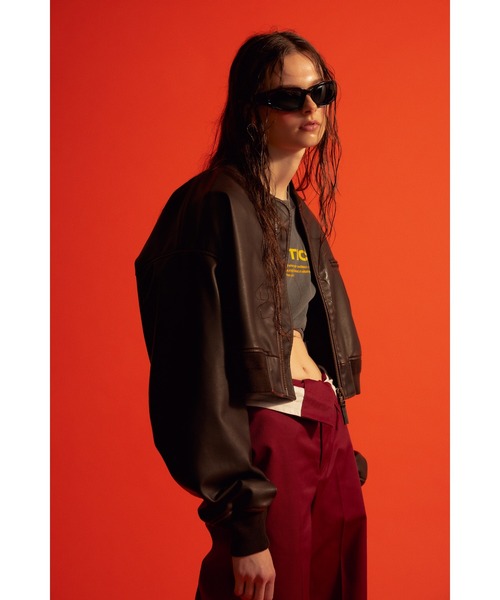 SLY（スライ）の「ELLA FULL RIM EYEWEAR エラ フル リム アイウェア サングラス 紫外線遮蔽率99%以上（サングラス・レディース・ブラック/グレー・FREE）」の17枚目の写真