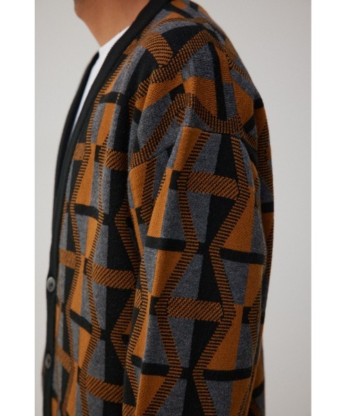 AZUL by moussy(アズールバイマウジー)の「レトロ総柄ジャガードカーディガン(カーディガン/ボレロ・メンズ・イエロー系その他/ブラック系その他/レッド系その他・MEDIUM/LARGE)」の14枚目の写真