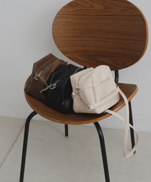 Kastane（カスタネ）の「キューブBAG（ショルダーバッグ・レディース・アイボリー/ブラック/ブラウン・FREE）」の5枚目の写真