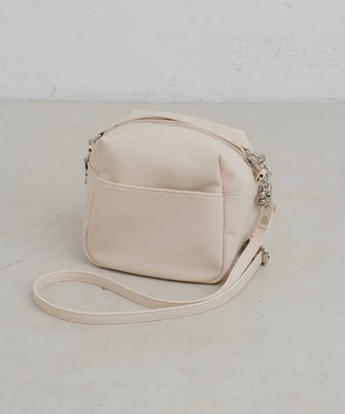 Kastane（カスタネ）の「キューブBAG（ショルダーバッグ・レディース・アイボリー/ブラック/ブラウン・FREE）」の7枚目の写真