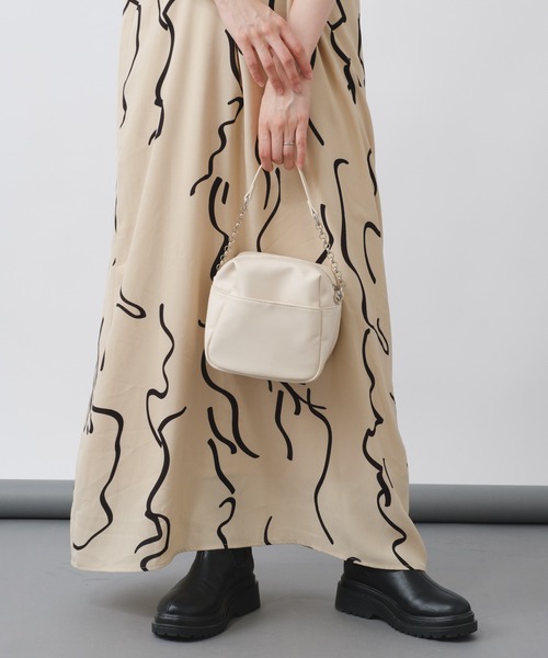 Kastane（カスタネ）の「キューブBAG（ショルダーバッグ・レディース・アイボリー/ブラック/ブラウン・FREE）」の6枚目の写真