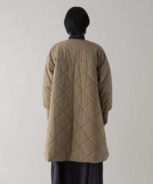 studio CLIP（スタディオクリップ）の「《natural by clip》マフラー付きキルトコート（モッズコート・レディース・チャコール/ベージュ・FREE）」の17枚目の写真