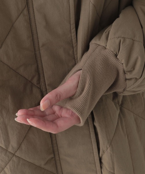 studio CLIP（スタディオクリップ）の「《natural by clip》マフラー付きキルトコート（モッズコート・レディース・チャコール/ベージュ・FREE）」の21枚目の写真