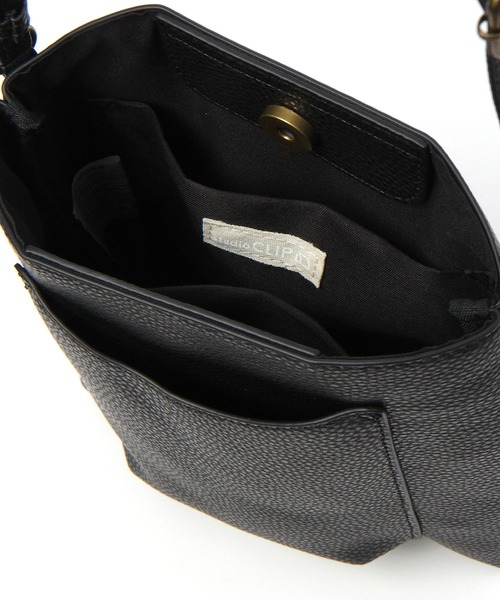 studio CLIP（スタディオクリップ）の「らくらくワンマイルショルダー（ショルダーバッグ・レディース・ブラック/ブルー/アイボリー/カーキ・FREE）」の19枚目の写真