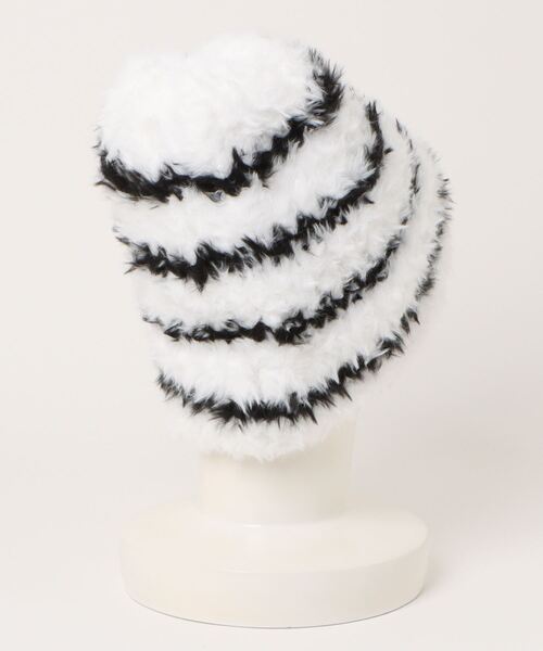 TONE SELECT GOODS（トーンセレクトグッズ）の「【float】ふわふわ ボーダー フェイクファー ニット帽（ニットキャップ/ビーニー・レディース・ブラック/ホワイト/ライトブラウン/グレー/ホワイト系・FREE）」の8枚目の写真
