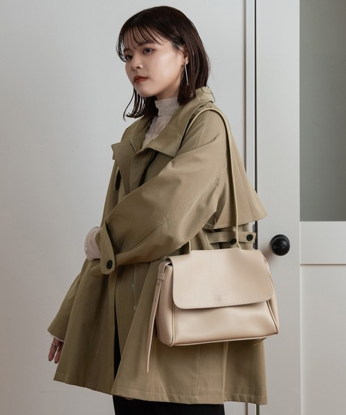 Amiur（エミレ）の「rectangle basic shoulder bag / レクタングルベーシックショルダーバッグ（ショルダーバッグ・レディース・アイボリー/ブラック/ブラウン・FREE）」の7枚目の写真