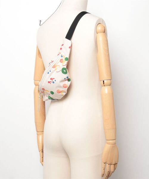 FABRICK(ファブリック)の「FABRICK【MAYUMI YAMASE】 WAIST BAG(ボディバッグ/ウエストポーチ・レディース・マルチ・ONE SIZE)」の5枚目の写真