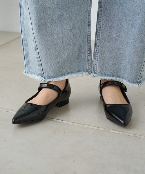 PUAL CE CIN（ピュアルセシン）の「エナメルストラップシューズ（パンプス・レディース・ブラック・M/L）」の7枚目の写真
