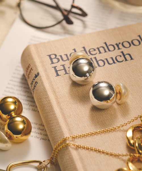 ANOH（アノー）の「コンビパールボールピアス（ピアス（両耳用）・レディース・ゴールド/シルバー・FREE）」の13枚目の写真